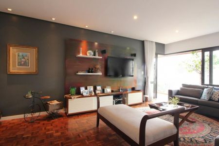 Apartamento à venda com 3 quartos, 180m² em Indianópolis, São Paulo