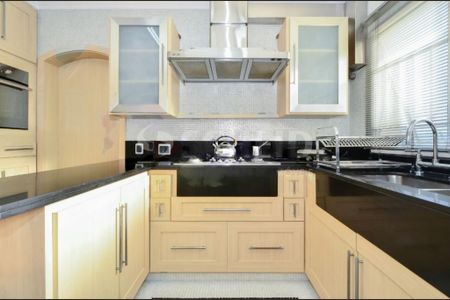 Apartamento à venda com 370m², 3 quartos e 4 vagas