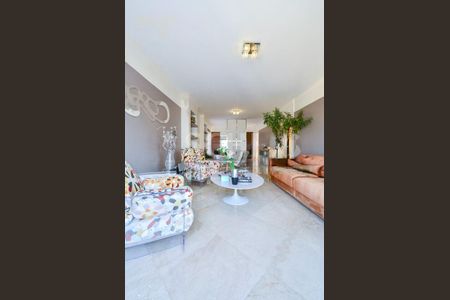 Apartamento à venda com 370m², 3 quartos e 4 vagas