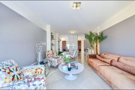Apartamento à venda com 370m², 3 quartos e 4 vagas