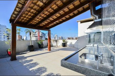 Apartamento à venda com 370m², 3 quartos e 4 vagas