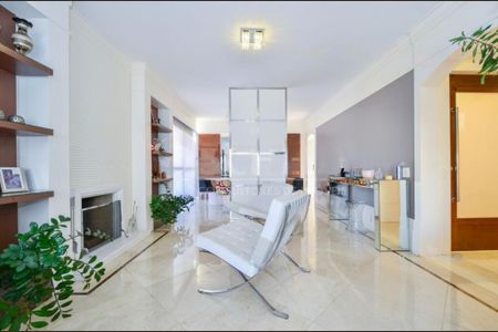 Apartamento à venda com 370m², 3 quartos e 4 vagas