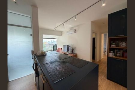 Apartamento à venda com 67m², 2 quartos e 1 vaga