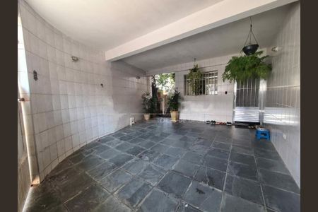 Casa à venda com 3 quartos, 215m² em Jardim Orly, São Paulo