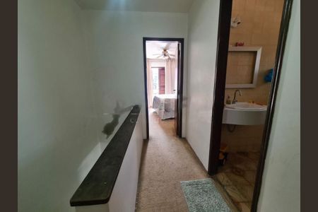 Casa à venda com 215m², 3 quartos e 3 vagas