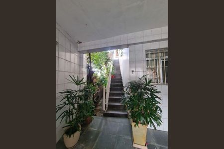 Casa à venda com 215m², 3 quartos e 3 vagas