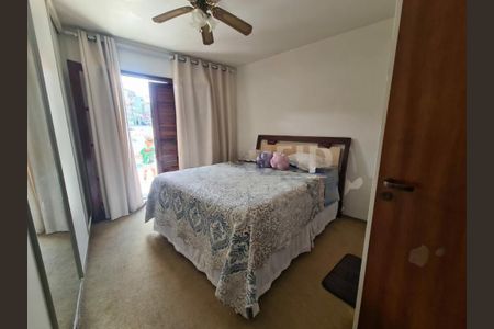Casa à venda com 215m², 3 quartos e 3 vagas