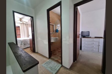 Casa à venda com 215m², 3 quartos e 3 vagas