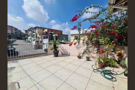 Casa à venda com 215m², 3 quartos e 3 vagas