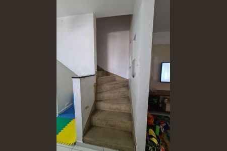 Casa à venda com 215m², 3 quartos e 3 vagas