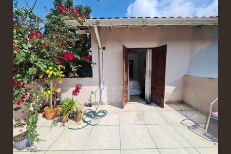 Casa à venda com 215m², 3 quartos e 3 vagas