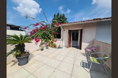Casa à venda com 215m², 3 quartos e 3 vagas