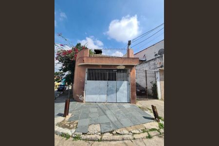Casa à venda com 215m², 3 quartos e 3 vagas