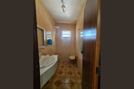 Casa à venda com 215m², 3 quartos e 3 vagas