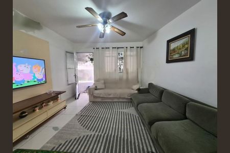 Casa à venda com 3 quartos, 215m² em Jardim Orly, São Paulo