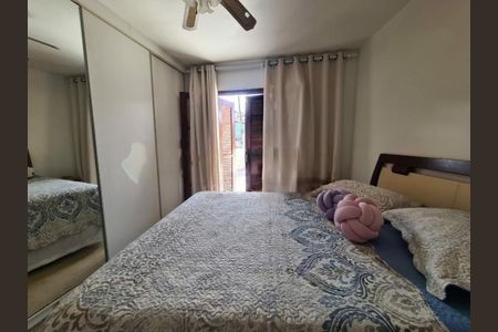 Casa à venda com 215m², 3 quartos e 3 vagas