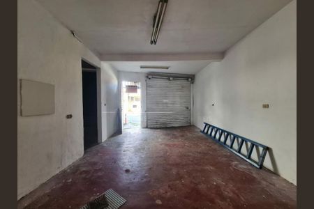 Casa à venda com 215m², 3 quartos e 3 vagas