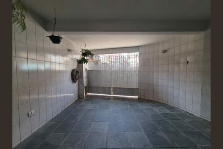 Casa à venda com 3 quartos, 215m² em Jardim Orly, São Paulo