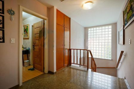 Casa à venda com 5 quartos, 580m² em Santo Amaro, São Paulo