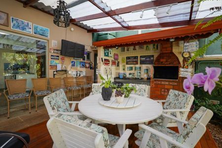 Casa à venda com 580m², 5 quartos e 5 vagas