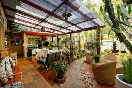 Casa à venda com 580m², 5 quartos e 5 vagas