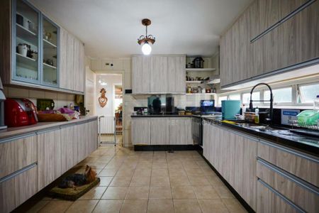 Casa à venda com 5 quartos, 580m² em Santo Amaro, São Paulo