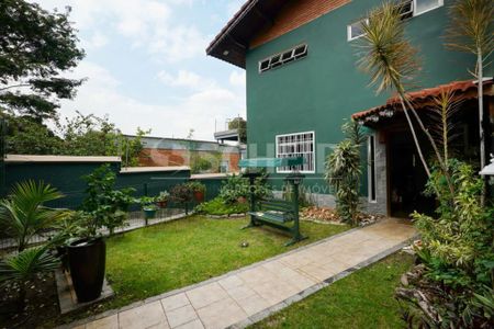 Casa à venda com 580m², 5 quartos e 5 vagas