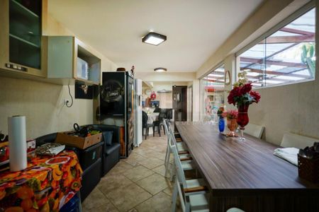 Casa à venda com 580m², 5 quartos e 5 vagas