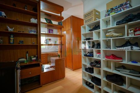 Casa à venda com 580m², 5 quartos e 5 vagas