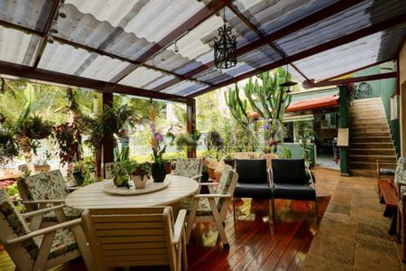 Casa à venda com 5 quartos, 580m² em Santo Amaro, São Paulo