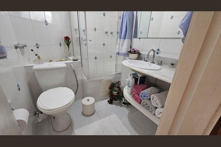 Apartamento à venda com 3 quartos, 131m² em Vila Uberabinha, São Paulo