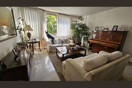 Apartamento à venda com 3 quartos, 131m² em Vila Uberabinha, São Paulo