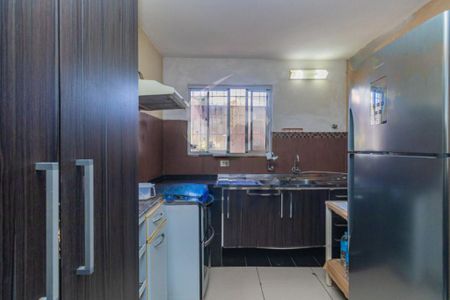 Casa à venda com 114m², 3 quartos e 1 vaga