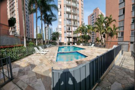 Apartamento à venda com 2 quartos, 55m² em Taboão, Diadema