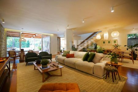 Casa à venda com 530m², 3 quartos e 2 vagas