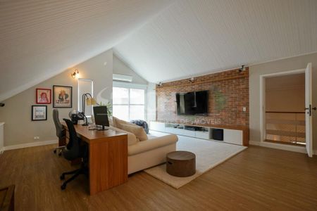 Casa à venda com 530m², 3 quartos e 2 vagas