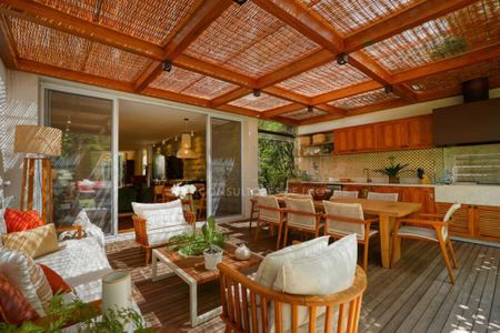 Casa à venda com 530m², 3 quartos e 2 vagas