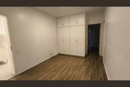 Apartamento à venda com 296m², 4 quartos e 4 vagas