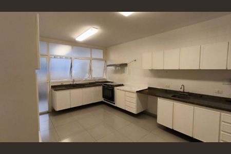 Apartamento à venda com 296m², 4 quartos e 4 vagas