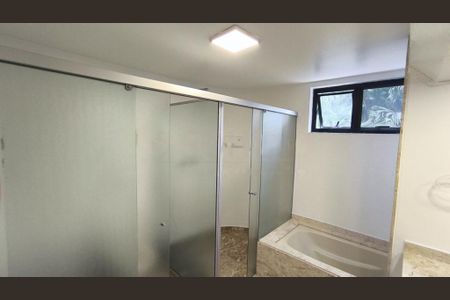 Apartamento à venda com 296m², 4 quartos e 4 vagas