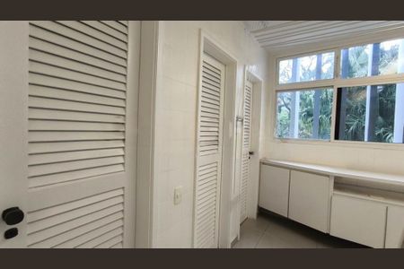 Apartamento à venda com 296m², 4 quartos e 4 vagas