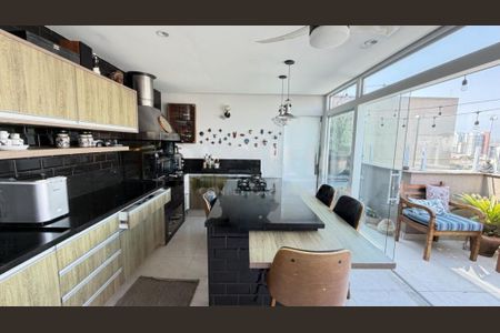 Apartamento à venda com 220m², 3 quartos e 2 vagas