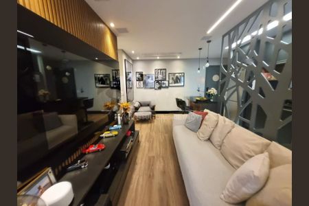 Apartamento à venda com 2 quartos, 65m² em Vila Cordeiro, São Paulo