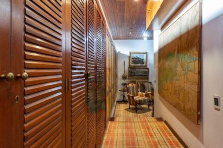 Casa à venda com 900m², 6 quartos e sem vaga