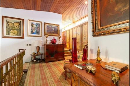 Casa à venda com 900m², 6 quartos e sem vaga