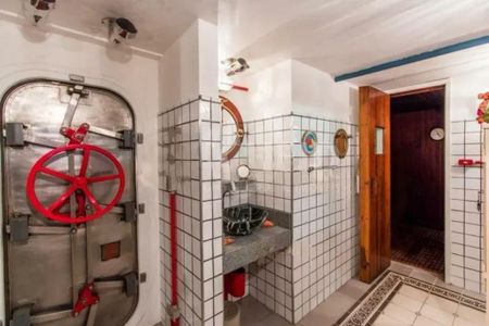 Casa à venda com 900m², 6 quartos e sem vaga