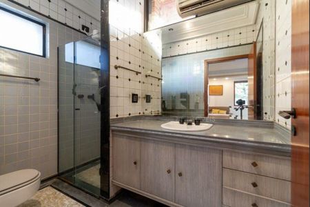 Casa à venda com 900m², 6 quartos e sem vaga