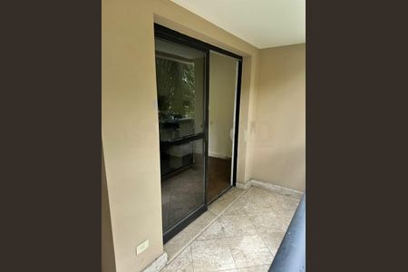 Apartamento à venda com 2 quartos, 118m² em Vila Nova Conceição, São Paulo
