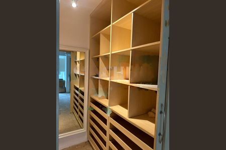 Apartamento à venda com 2 quartos, 118m² em Vila Nova Conceição, São Paulo