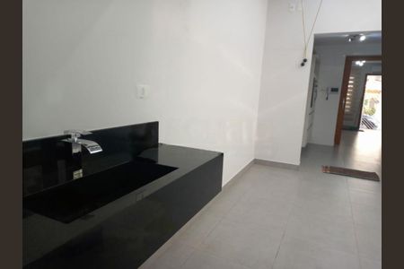 Casa à venda com 97m², 2 quartos e 1 vaga